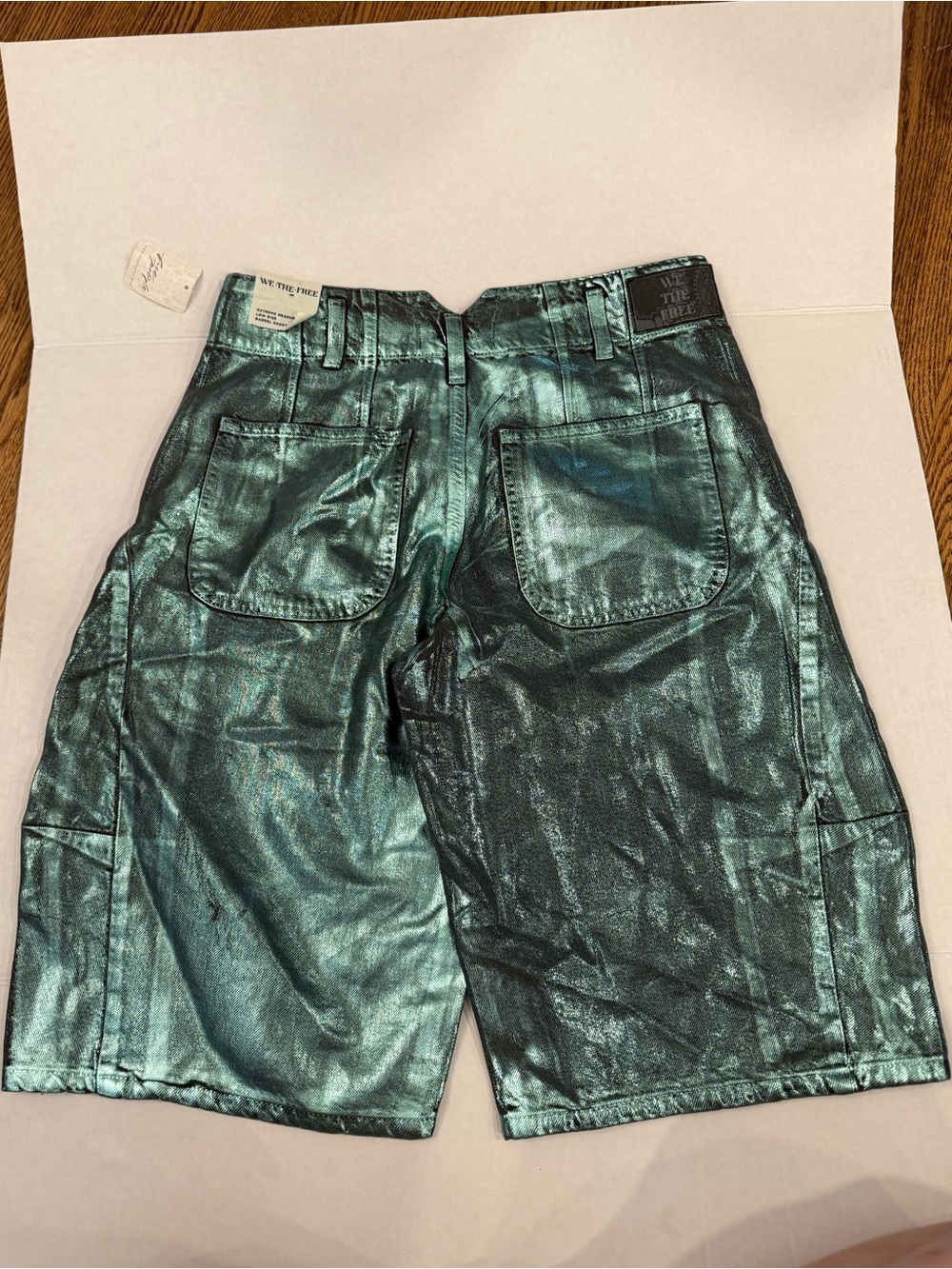 Free People Extreme Measures Metallic Barrel Shorts NEW with Tags Size 26” - Picture 4 of 16